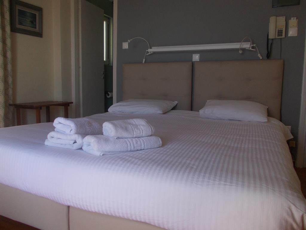 Hotel Theoxenia Loutráki Eksteriør billede