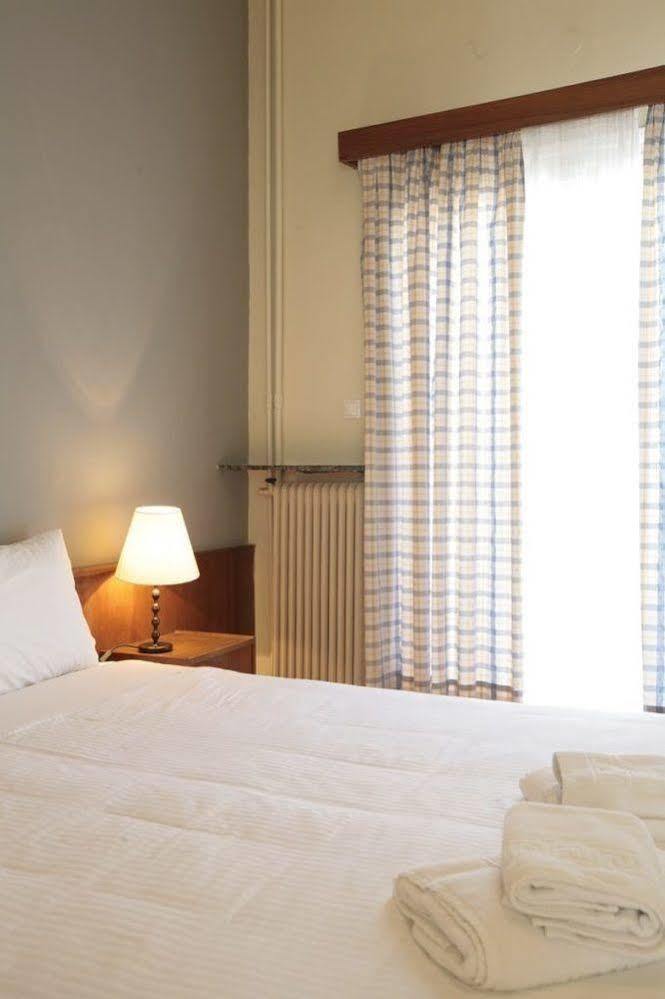 Hotel Theoxenia Loutráki Eksteriør billede